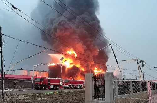 jbo竞博压缩空气泡沫消防车救援广东省佛山市高明区火灾